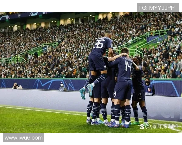 皇马与巴伦西亚激战正酣红牌争议引发球迷热议与讨论