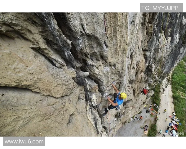 重庆攀岩队在极限运动嘉年华中的战术表现与精彩瞬间分析