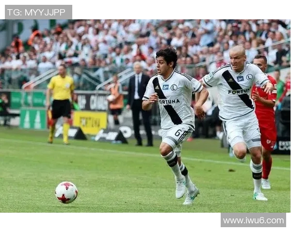 华沙军团与科克城激战正酣双方争夺胜利的精彩瞬间回顾